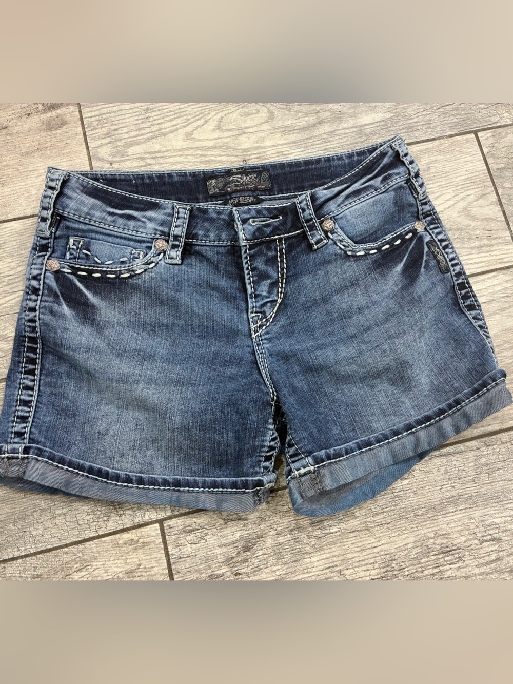 Silver Jeans women’s 28 Dark Wash Denim Cuffed Shorts McKenzie Flap Shorts
